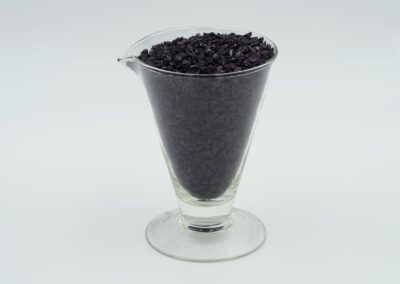Loads for activated carbon traps