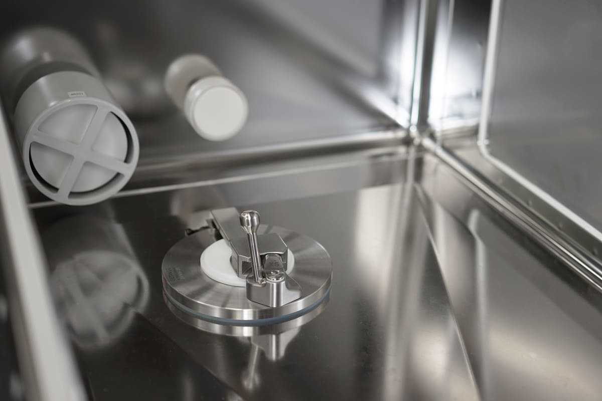 Giso Glove Box - Pharmaceutical Isolator