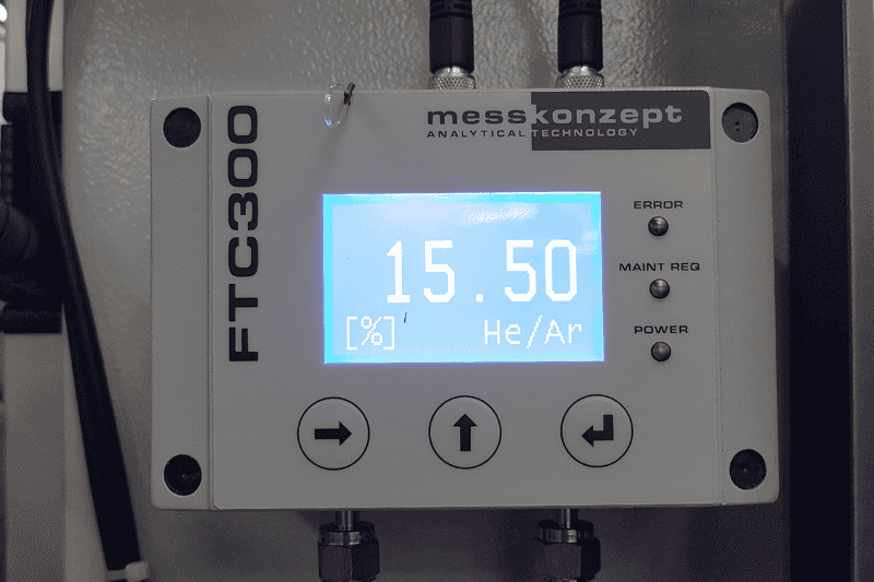 He – H2 Analyzer for Glove Boxes