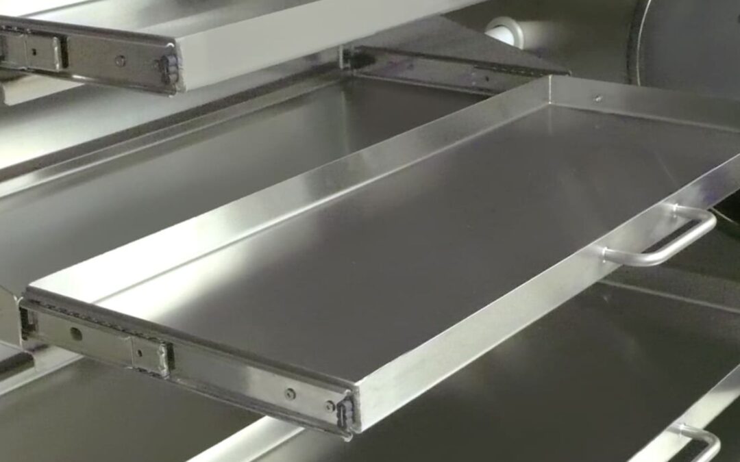 Equipment Focus : Telescopic Shelves for Glove Boxes