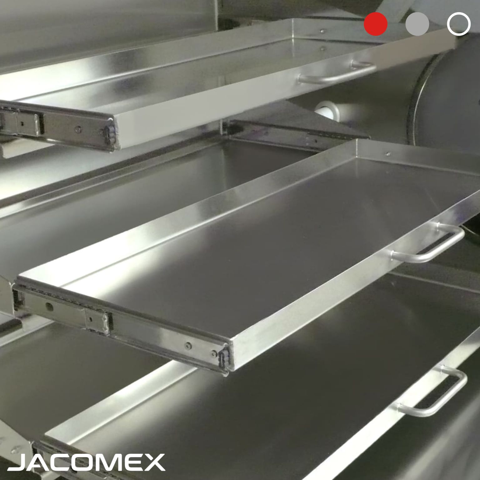 Equipment Focus : Telescopic Shelves for Glove Boxes